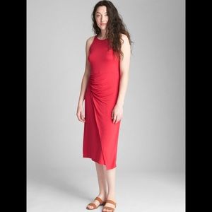Cinched Waist Midi Dress !
